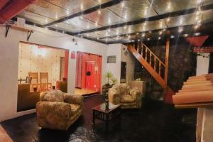 MALLQUICHA Accomodation and tours