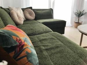 Archon Jacuzzi Luxury Apartment - East Side, 3 BDR, Stylish Jacuzzi