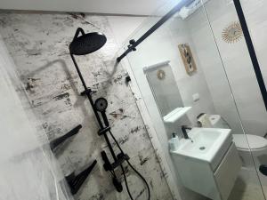 Sun & Serenity Apartment