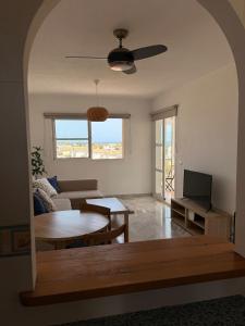 El Faro - Private Terrace Near the Beach