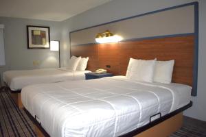 AmericInn by Wyndham Frankfort IN