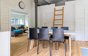 2 Bedroom Stunning Home In Hadsund