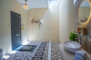 Villa I Private Pool I 360 Rooftop I Balangan Beach