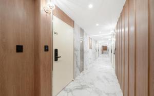 Urban Brown Hotel