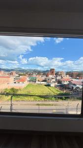Enorme casa moderna de lujo, 4 camas, junto al hotel Oro verde, 2 garajes electricos