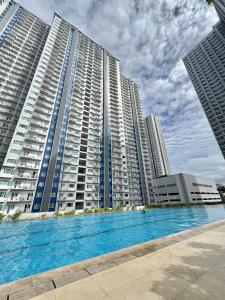 CL Home Grass Residences Staycation right beside SM City North EDSA in Quezon City