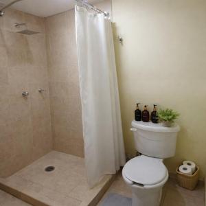 Spacious 2BR Apartment & Parking Great Value Stay