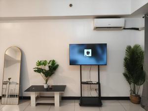 3BR Family Getaway at Venice Luxury Residences