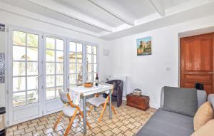 1 Bedroom Gorgeous Home In Saint Cyprien Plage