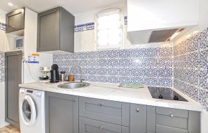1 Bedroom Gorgeous Home In Saint Cyprien Plage