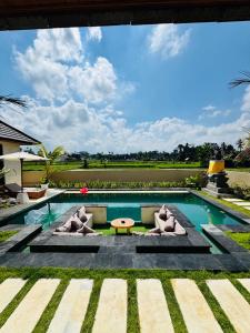 Queennera Villa