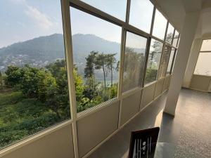 1BHK Lake View Stay with Pool Gargi Cottages