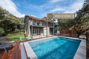 Gawalla Escape with Pool in Rye