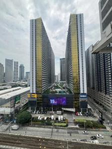 Fame Residences Condotel Greenfields
