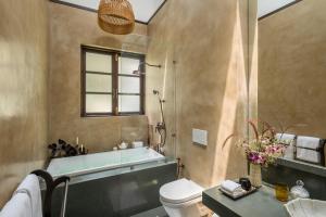 Villa Da Zita by The Blue Kite - 5BHK Standalone Villa with Large Private Pool,Complimentary Breakfast, Bathtub, Caretaker & Garden in a Peaceful Location