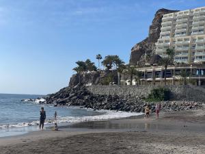 Lovely flat with a stunning ocean view terrace