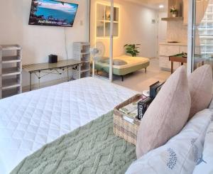 R&N Azure Staycation