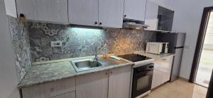 Seaside Corner apartment Qerret- Kavaje