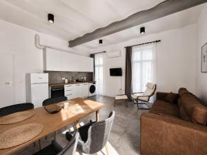 Prime City Center A Unique Apartment Ohrid 12