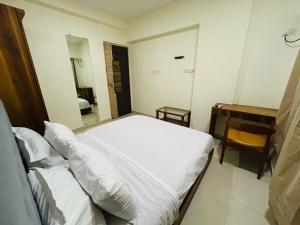 2bhk Near Powai Hiranandini-Star homes
