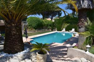 Appartement Rez de Villa - 4 personnes - Fréjus - Vue piscine