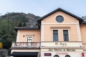 Mr Görgey Art Hotel