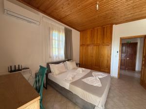 Lambis Garden Hideaway
