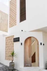 Villa Leda by Lalita