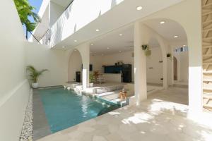 Villa Leda by Lalita