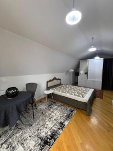 Elegant 2BR House Escape in Vibrant Avlabari