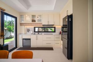 Laguna Fairway Residences by Banyan Living