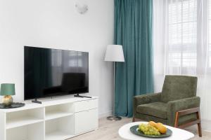 Przestronne Apartamenty Rodzinne z Miejscem do Pracy Zdalnej by Noclegi Renters