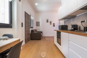 Estay - Repubblica Apartment I City Stay & Fast WiFi