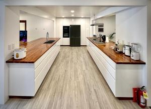 7 BR, King Beds, Professional Kitchen, Jacuzzi