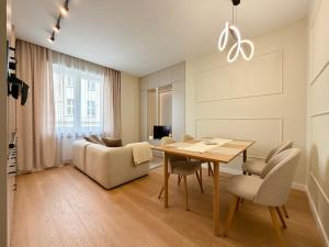 Stawowa Deluxe Apartment by BookingHost