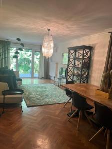 Garden Apartment