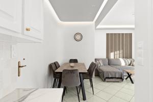 Minimal Stay House