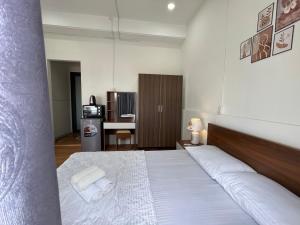 Cozy Home Near Pink Church 3F