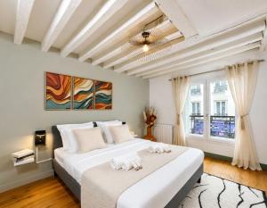 Authentic parisian property in the Marais