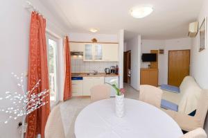 Apartments Dragan