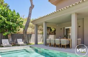 ViVi Homes - Villa Sandline - Private Pool - Garden