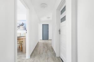 Turystyczna Spacious Apartment 300 m to the Beach by Noclegi Renters