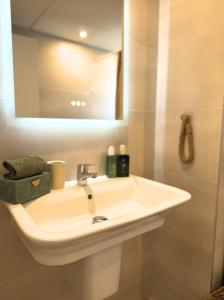Sunny Alicante Apartment