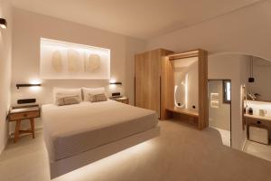 Ios Panoramic Sea view stylish suite with pool