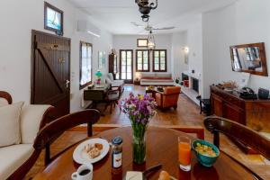 - Kioupi - 2 bedroom elegant and stylish house
