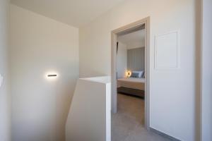 Villa Aska - Deluxe 4BR with Pool, 15 from Chania