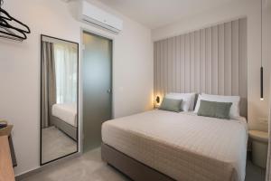 Villa Aska - Deluxe 4BR with Pool, 15 from Chania