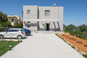 Villa Aska - Deluxe 4BR with Pool, 15 from Chania