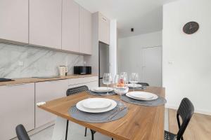 Elegant Apartment in Wisła with Mountain View and Balcony by Noclegi Renters