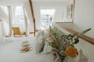 Frobisher Apartments